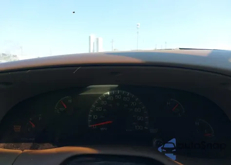 2000 Ford F-150 Lariat/Work Series/Xl/Xlt z USA, uszkodzony, nr VIN 1FTRX18W8YNA46675